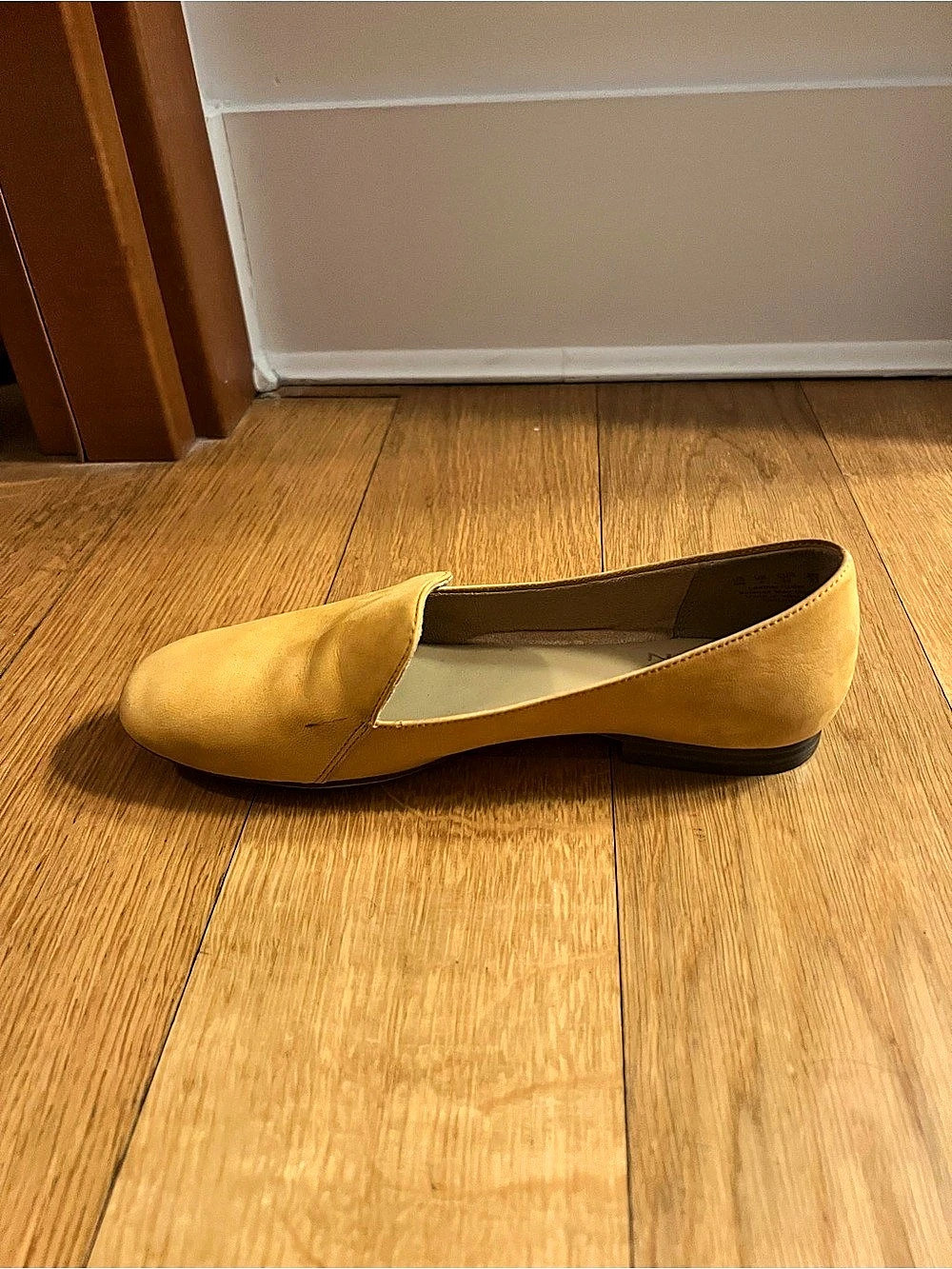 Naturalizer Women's Loafer Flats in Yellow Size US 6